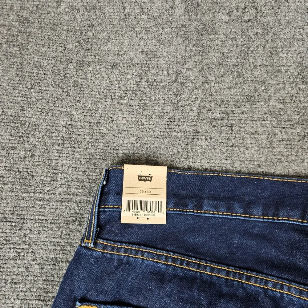Levis 514 Straight Fit Mens Jeans 36x30 Dark Indigo Blue Denim 00514-3167 NWT